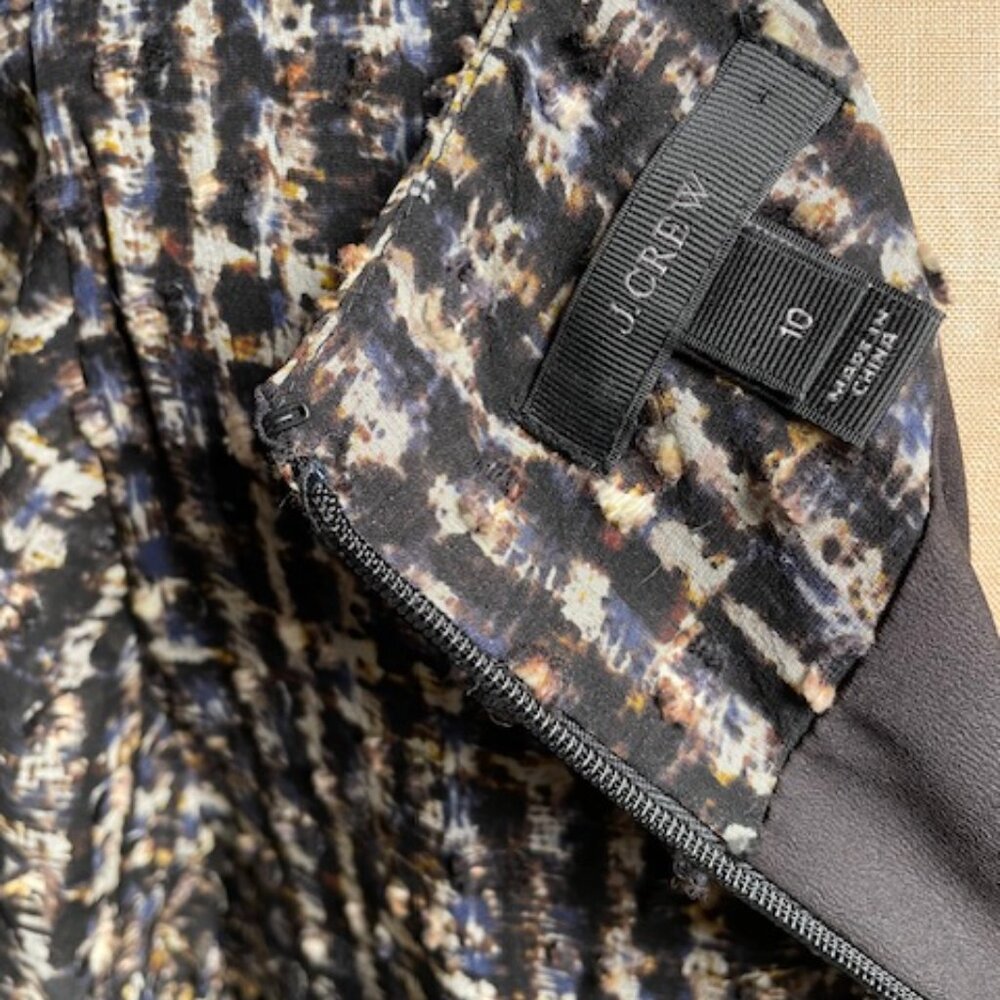 Classic Silk Patterned Dress - image 5